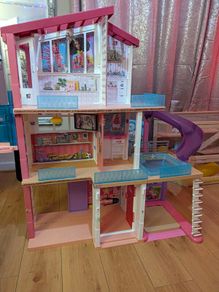 Barbies Dream House