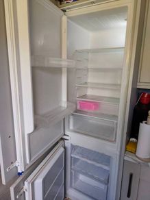 Integrated Fridge Freezer  Need Gone ASAP