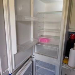 Integrated Fridge Freezer  Need Gone ASAP