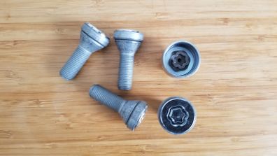 Volvo Locking Wheel Bolts OEM:30639203