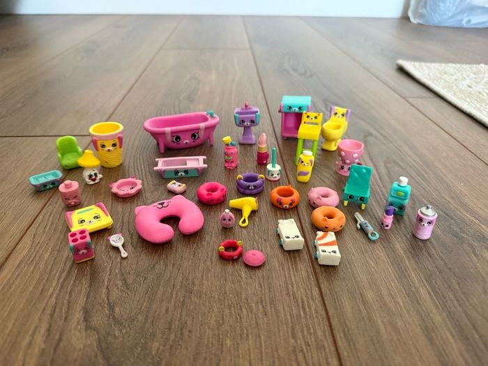 Shopkins collection of Shopkins toys, mini figures, dolls and accessories