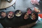 J H Lynch midcentury style coaster set in tin. Beautiful kitsch women art coasters. Tin and Cork coasters in metal tin. Kitsch home decor.