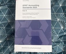 IFRS Accouting Standards 2025 - BRAND NEW