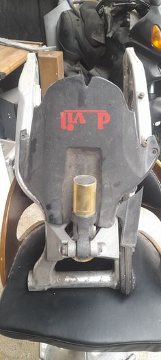 Honda fireblade 2004 swingarm.
