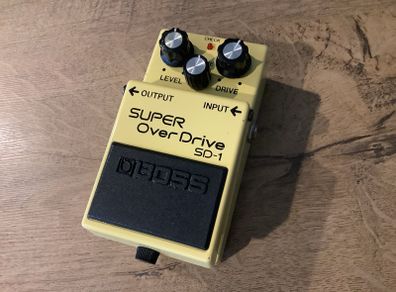 Boss SD-1 Super OverDrive (MIT, Black label, 12V ACA) vintage pedal