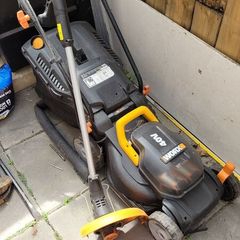 Battery lawnmower