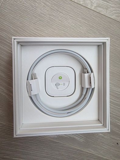 Apple AirPods - BOX, Cable, Leaflets ONLY (NO Pods)