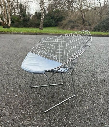 Vintage Knoll Harry Bertoia style Diamond Wire Chair.