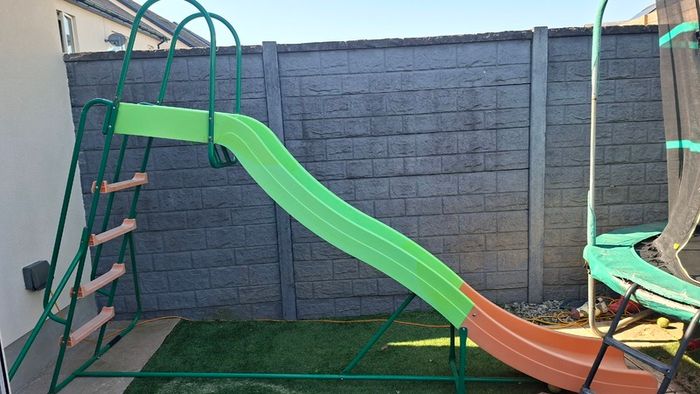 10ft Wavy Slide