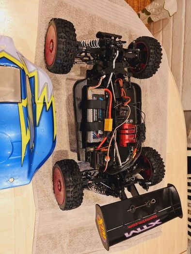 Xtm brushless buggie rc car