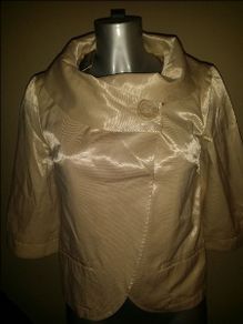 BNWT Vila beautiful coat size S UK8/10 EUR36/38  Postage included