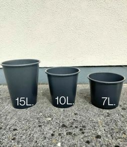 plant pots