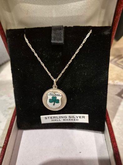 Vintage sterling silver pendant with enamel