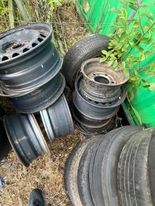 Spare wheels and wheels for plastic covers