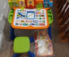 v tech touch and learn Activity desk