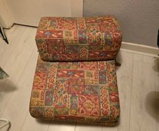 Fold Out Cusion Chair