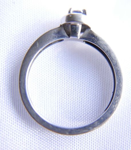 Vintage 9ct White Gold 375 & Blue Sapphire Stacker Ring 2,78g size N