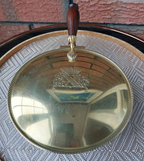 Silent Butler Crumb Catcher
