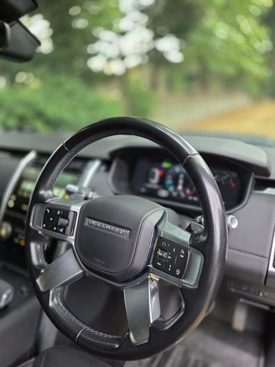 2021 Land Rover Discovery 3.0 SD6 HSE