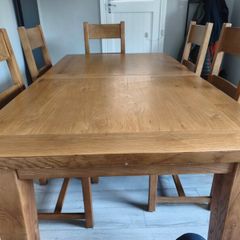 Canadian maple extendable dinning table and 6 chairs