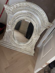 wall hanging mirror