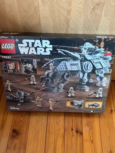 Lego Star Wars.