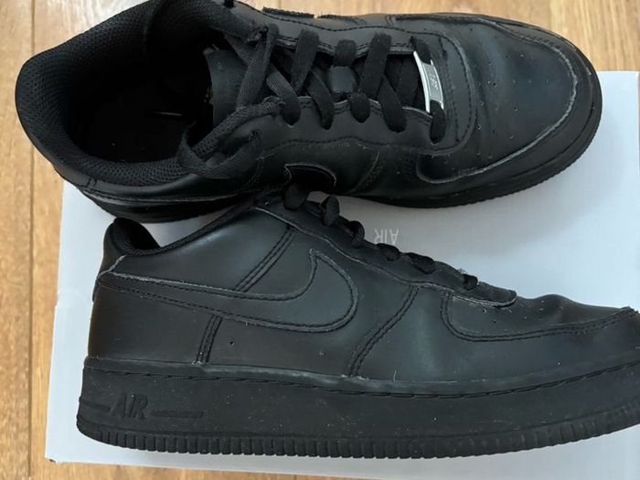 Nike Air Force 1 Black Size 5