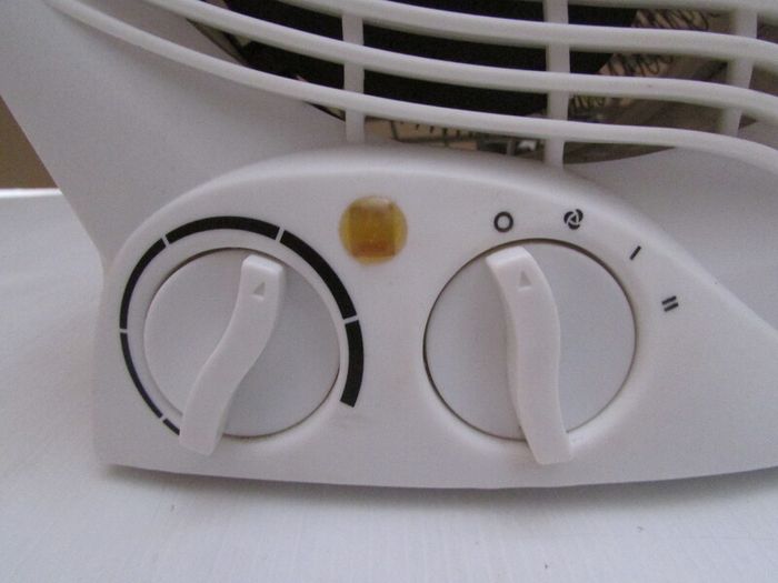 Upright Fan Heater