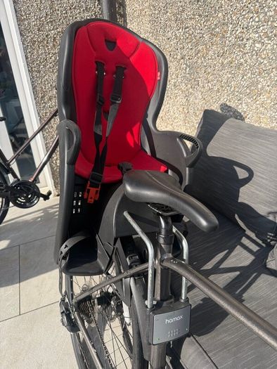 Not 1 but 2 giant hybrid bikes, excellent conditio