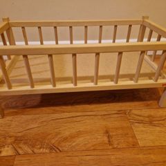 Doll bed