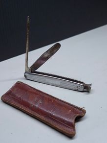 Vintage Richland Pipe Cleaning Tool With Original Leather Case