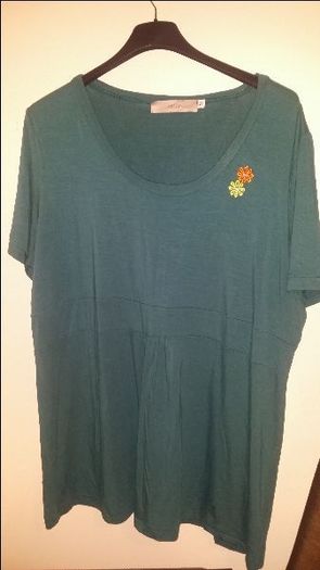 Zizzi green top size UK22/24 EU50/52 Perfect condition Postage included