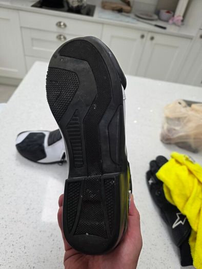 Forma axel boots size 9