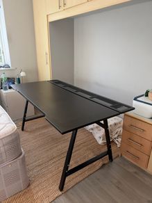 Ikea Utespelare  Desk
