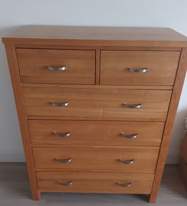 Chest of drawers