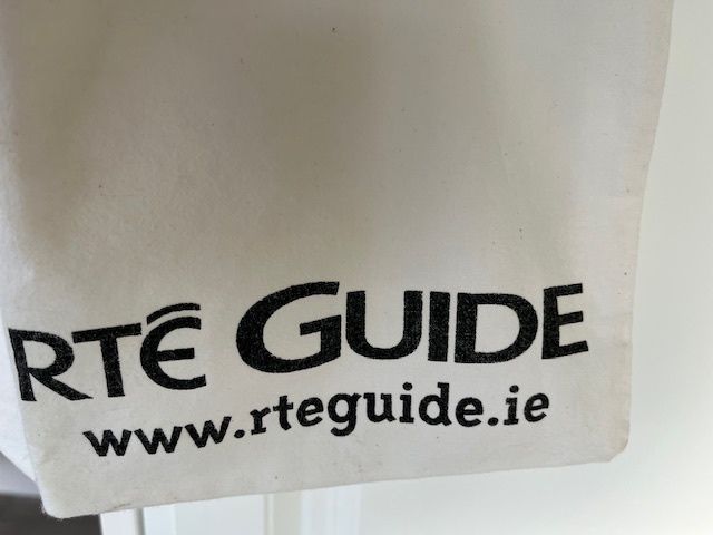 Rte Guide Cream Cotton Tote Bag With 2 Short Handles.