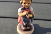 Vintage Hummel Goebel Figurine