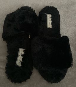 Black Fluffy Slippers