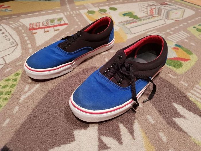 vans blue shoes