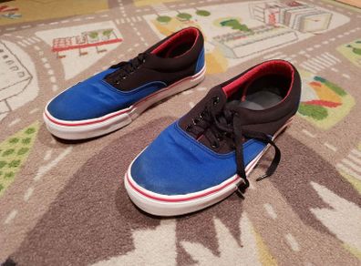 vans blue shoes