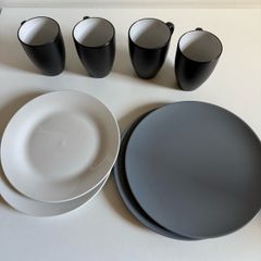 4 plates and 4 cups