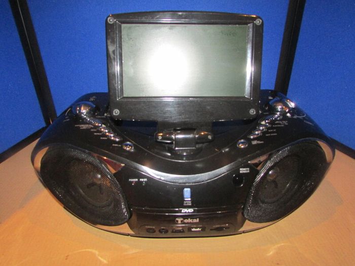 Tokai 7-inch Portable DVD player With FM Radio-USB