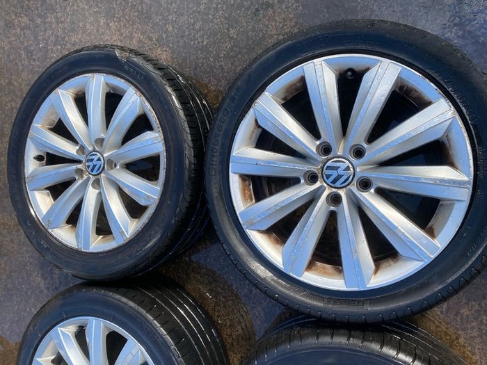 2014 VOLKSWAGEN PASSAT alloys wheels & Tyres