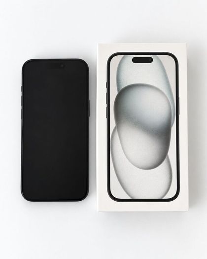iPhone 15 128GB Black  Unlocked - Box + Receipt