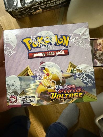 Pokemon Vivid Voltage Booster Box - 36 Packs