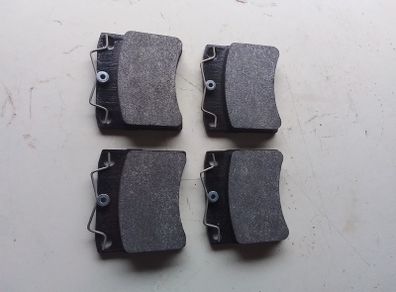 VW Transporter 1.9 Dsl Brake Pads.