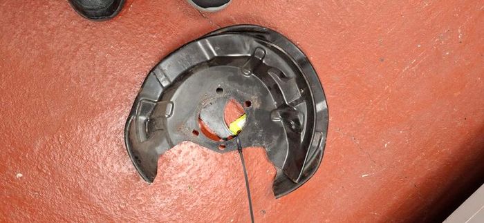 Nissan Qashqai rear brake plates.