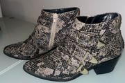 Snakeskin Ankle boots - Size 5