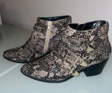 Snakeskin Ankle boots - Size 5