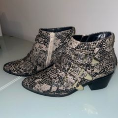 Snakeskin Ankle boots - Size 5